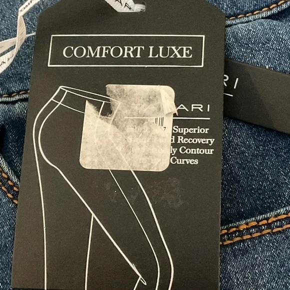Tahari Women’s CapriJeans. Size 24 Measurements in Comments - Picture 11 of 13